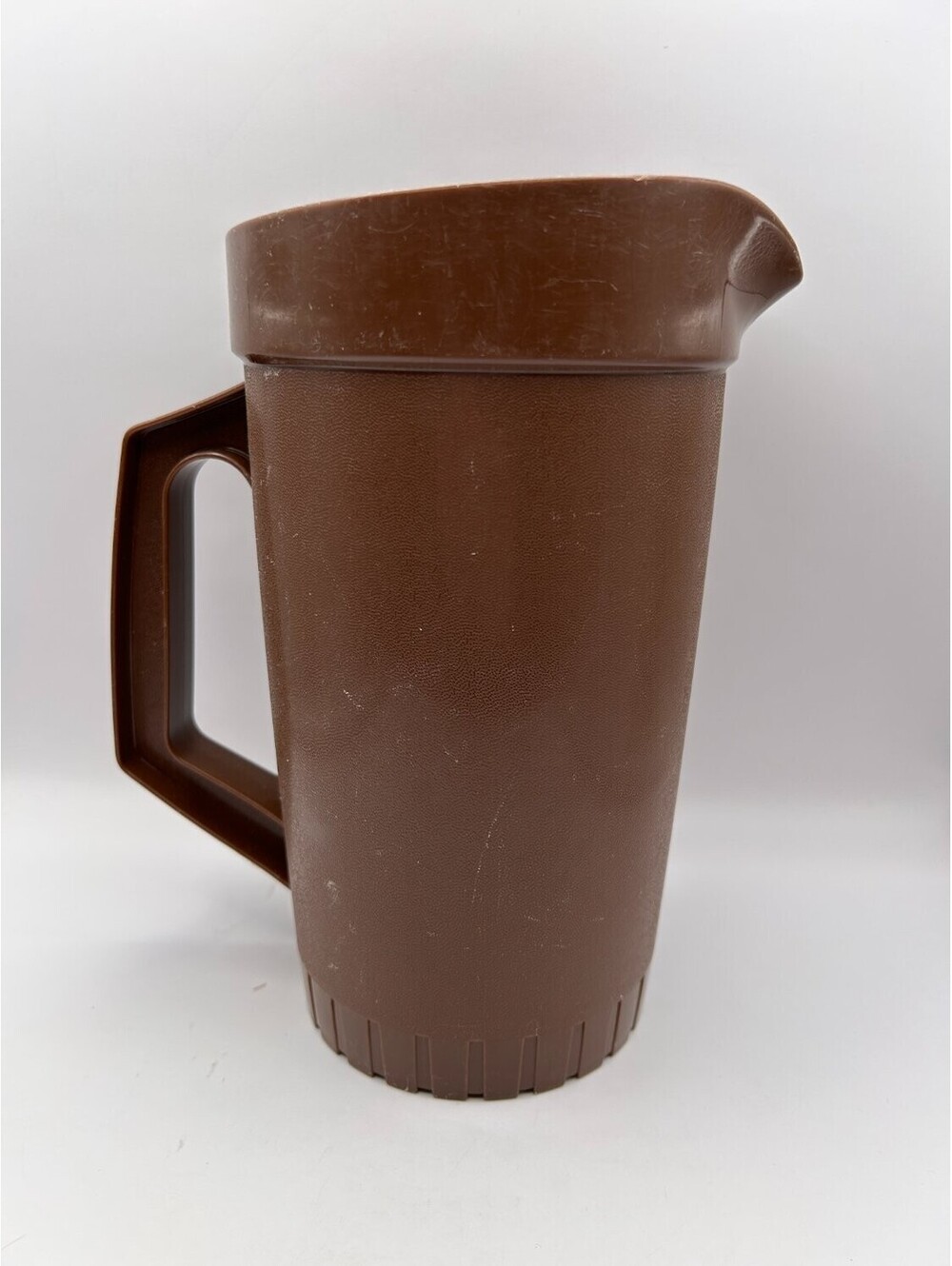 Vintage Tupperware Brown Beverage Pitcher 2 Quart 874-7 Made in Canada No Lid